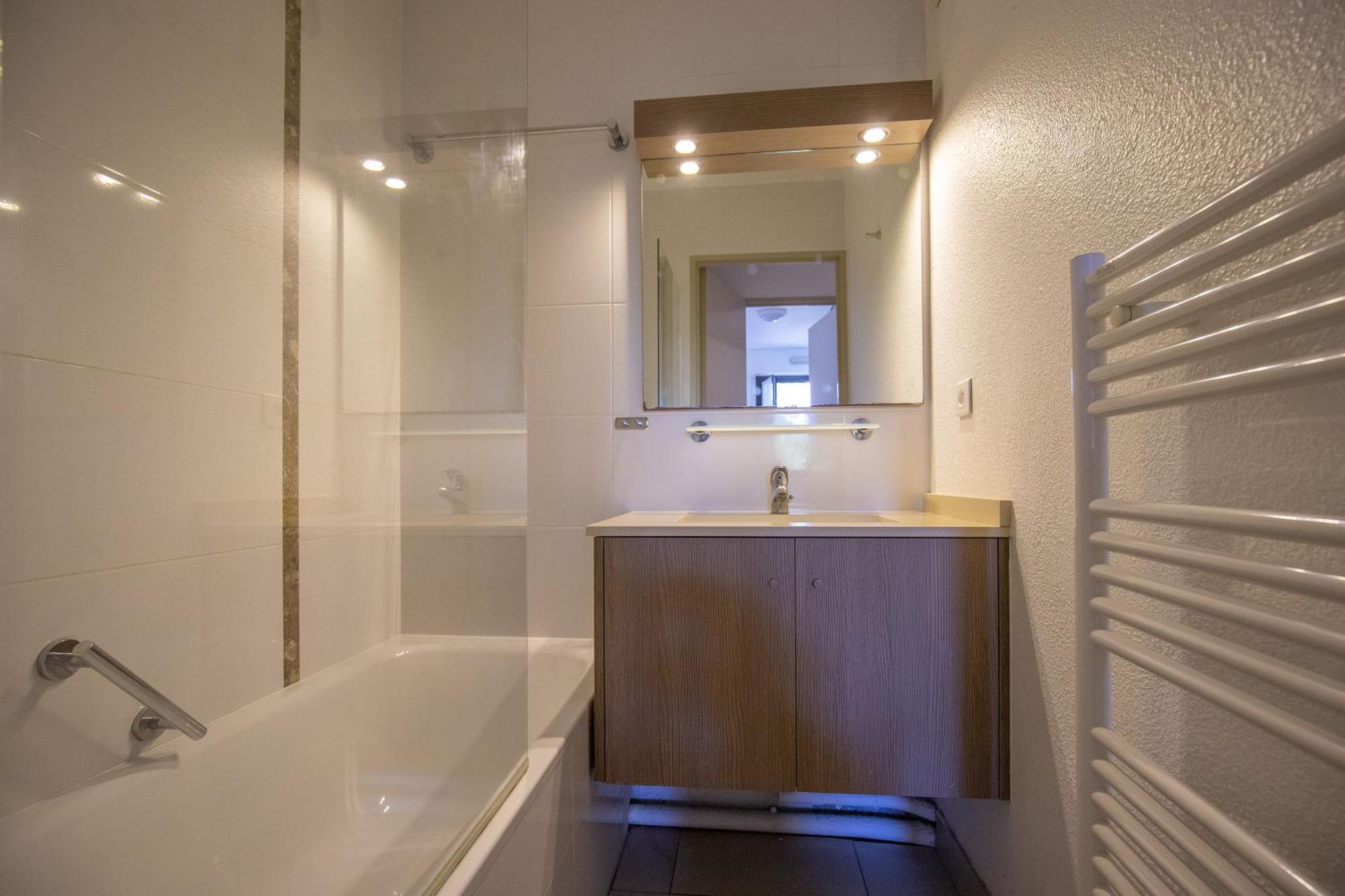Vvf Residence Англе Екстериор снимка