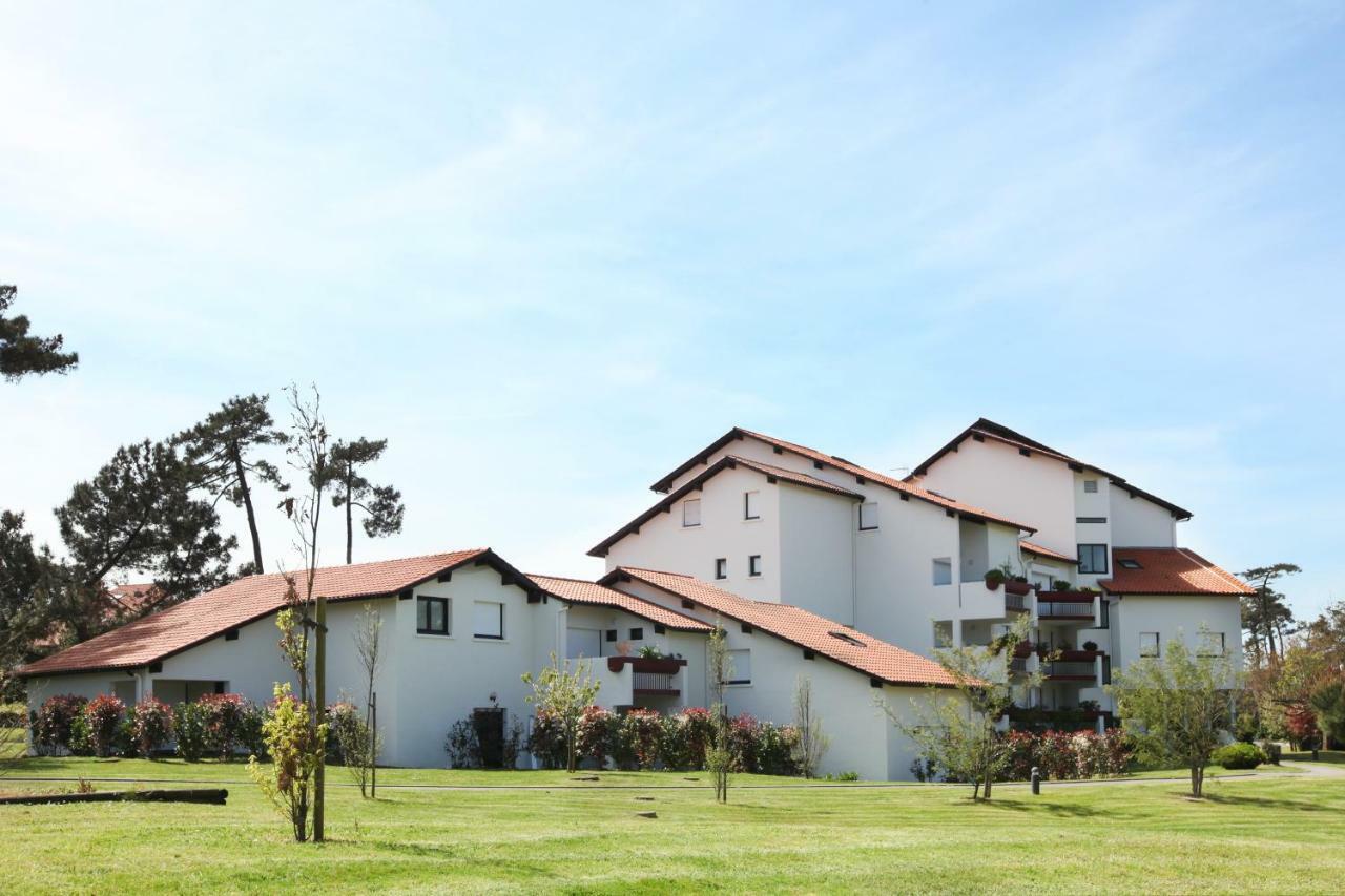 Vvf Residence Англе Екстериор снимка
